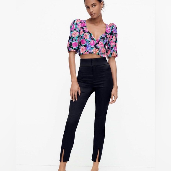 🆕Zara Floral Print Plunging Neckline Puffy Shoulder Crop Top Size Small - Picture 3 of 10